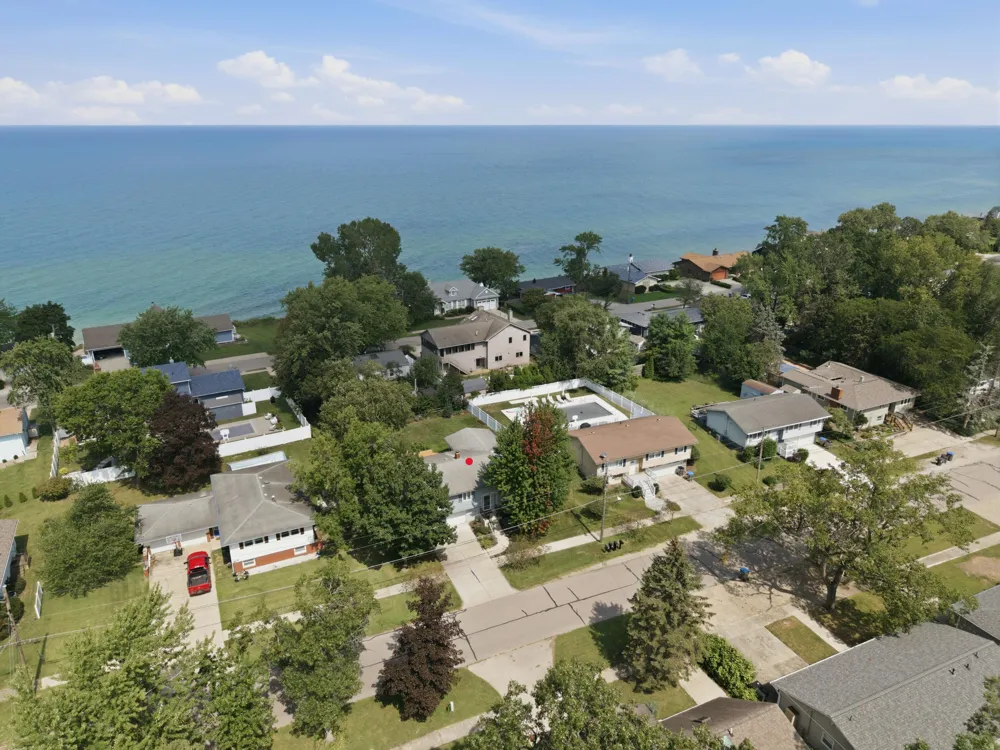1326 W Water Street New Buffalo, MI 49117