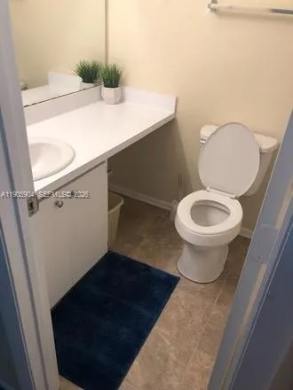 4000 SW 23rd St #2-301 Gainesville, FL 32608