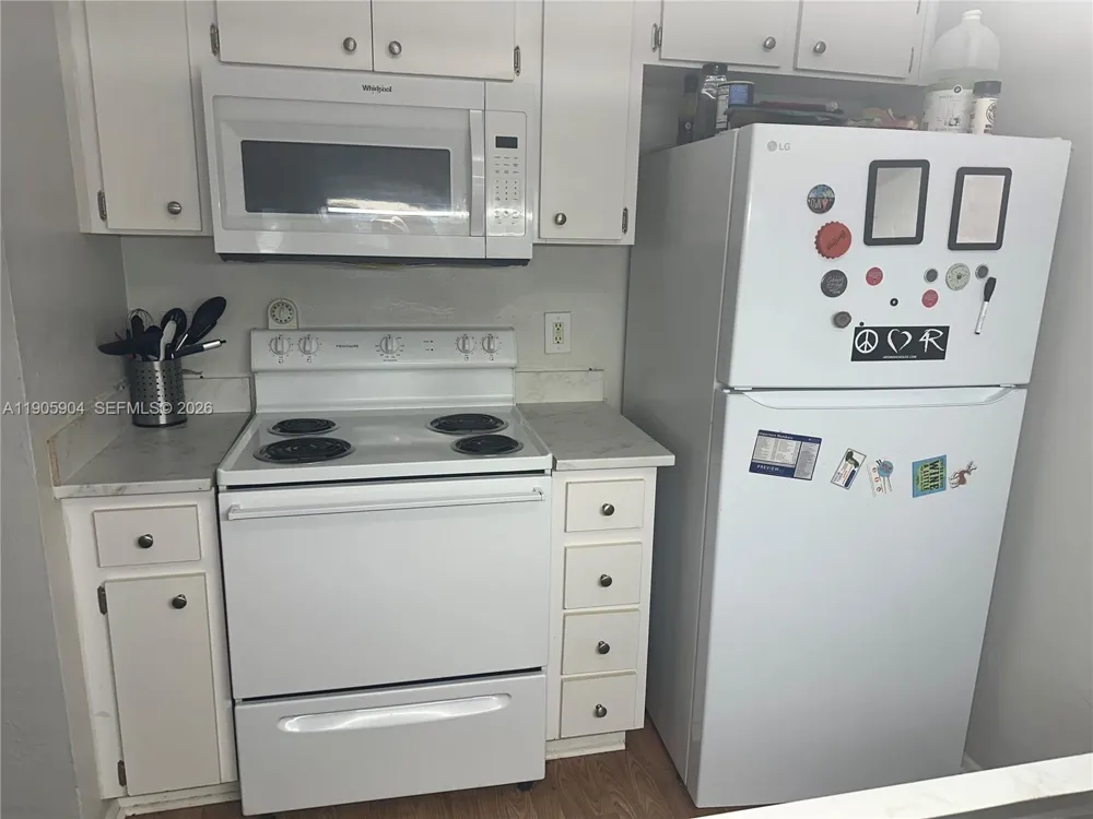 4000 SW 23rd St #2-301 Gainesville, FL 32608