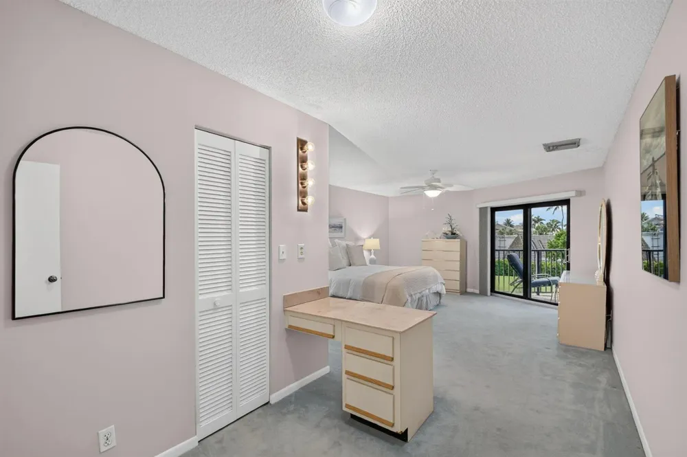 5801 Ocean Boulevard Ocean Ridge, FL 33435