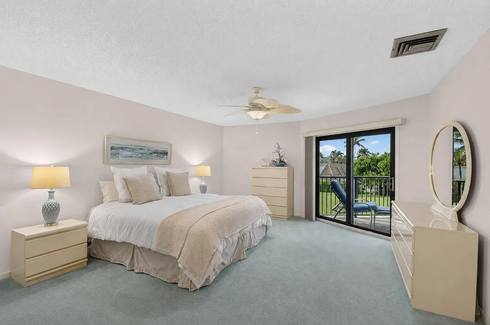 5801 Ocean Boulevard Ocean Ridge, FL 33435