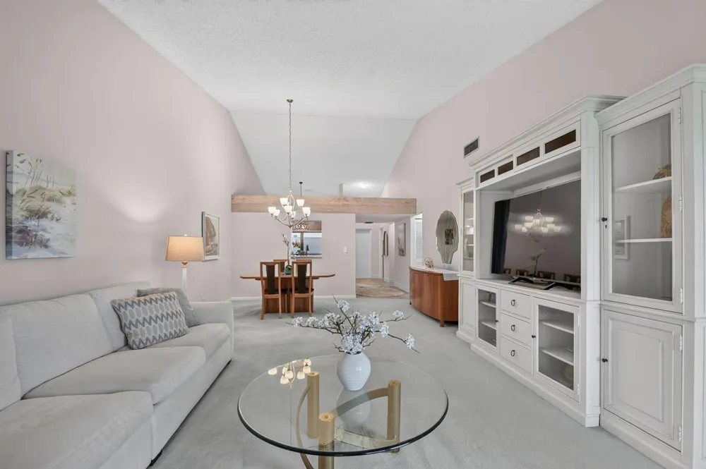 5801 Ocean Boulevard Ocean Ridge, FL 33435