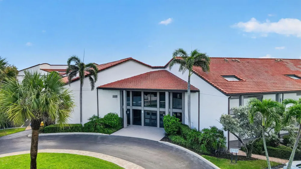 5801 Ocean Boulevard Ocean Ridge, FL 33435