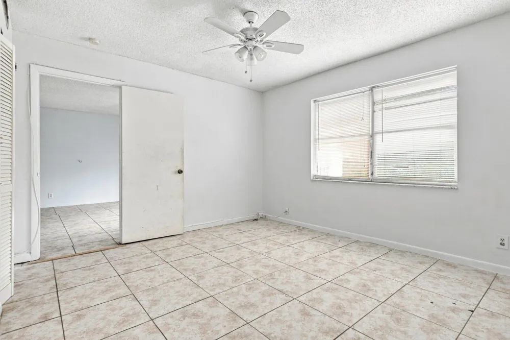 3280 Spanish Moss Terrace #401 Lauderhill, FL 33319