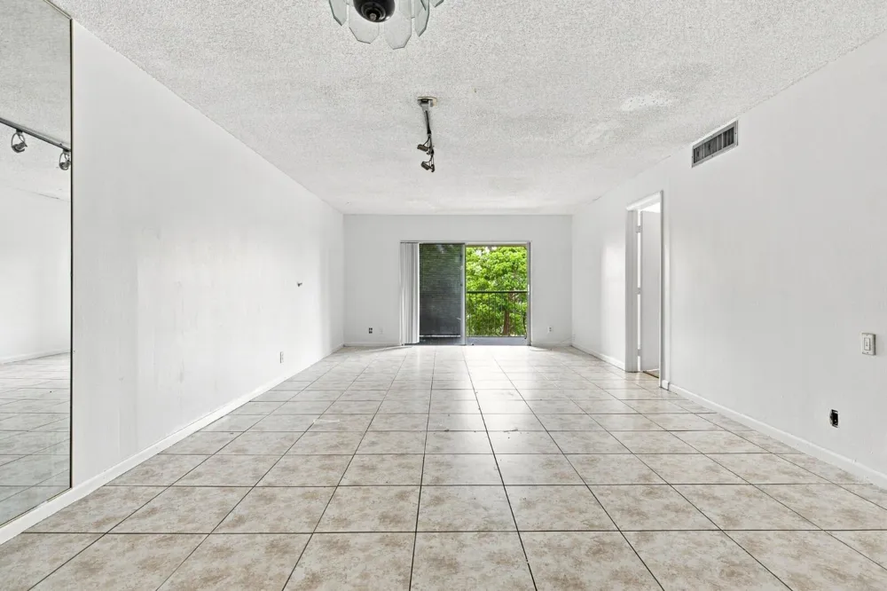 3280 Spanish Moss Terrace #401 Lauderhill, FL 33319