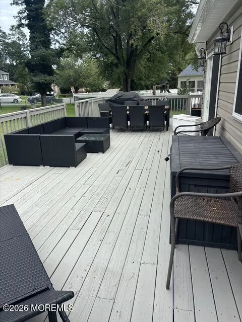 33 Barbara Lane Oakhurst, NJ 07755