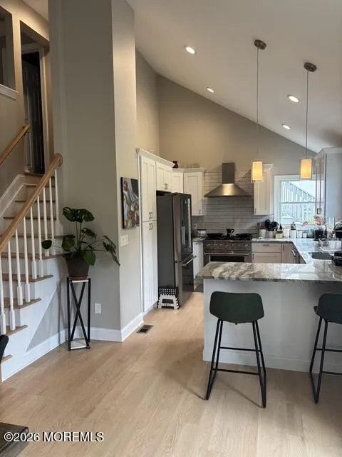 33 Barbara Lane Oakhurst, NJ 07755