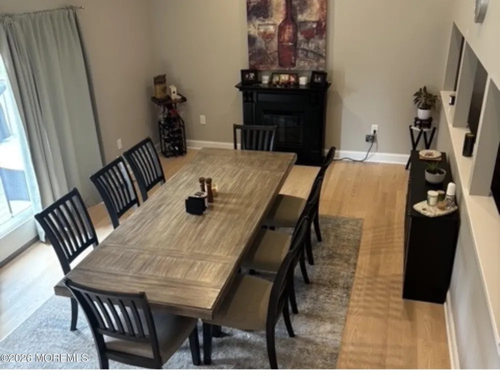 33 Barbara Lane Oakhurst, NJ 07755