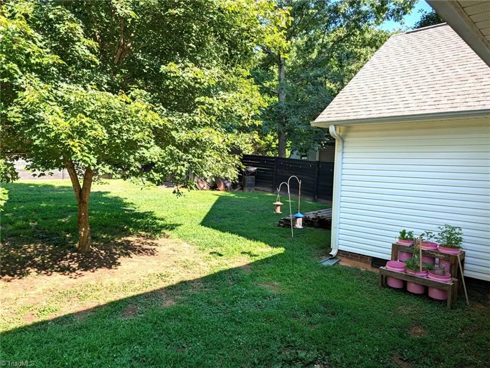 845 Hidden Court Asheboro, NC 27205
