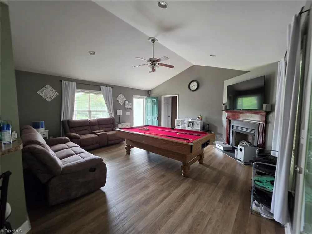 845 Hidden Court Asheboro, NC 27205