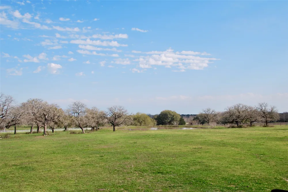 15220 State Highway 95 Flatonia, TX 78941