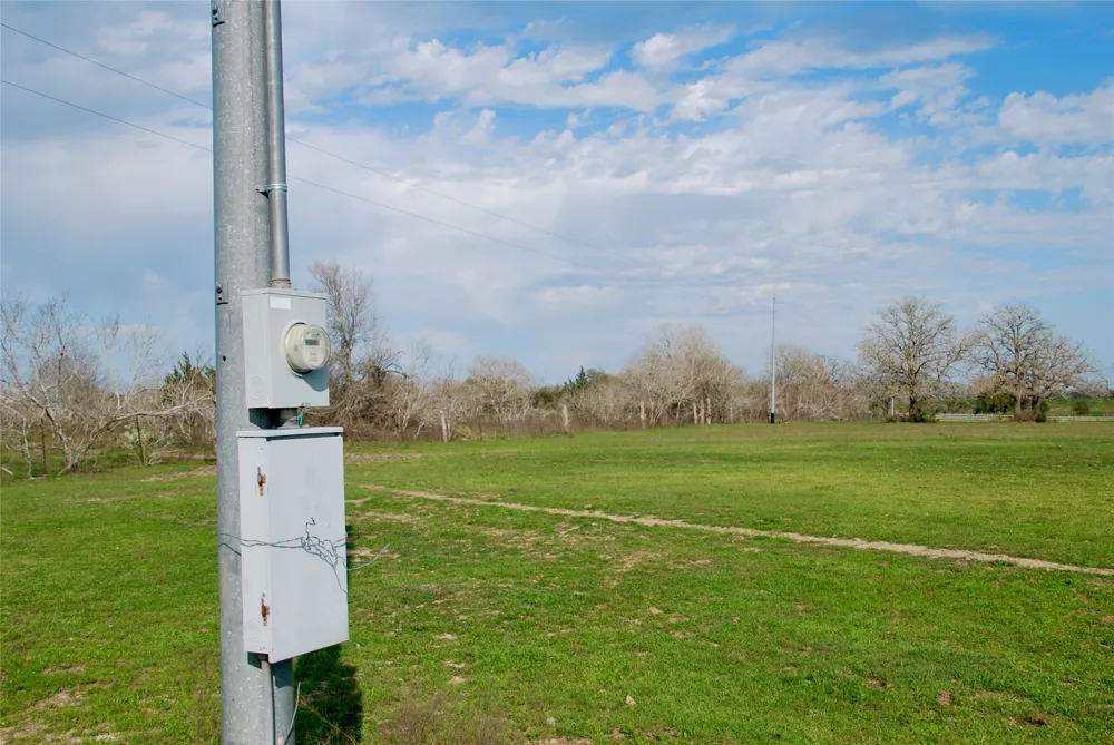 15220 State Highway 95 Flatonia, TX 78941