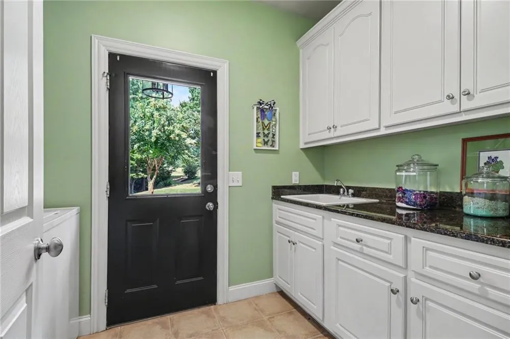 4638 Cardinal Ridge Way Flowery Branch, GA 30542