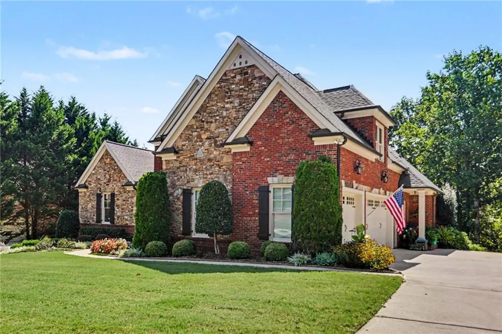 4638 Cardinal Ridge Way Flowery Branch, GA 30542