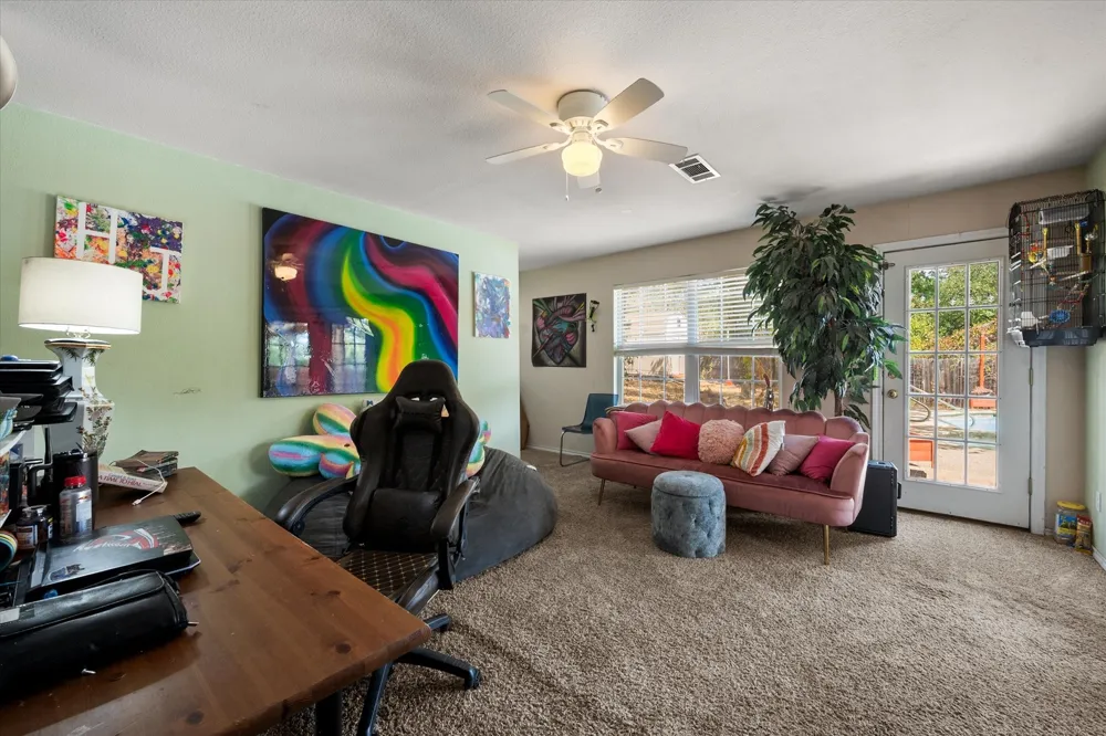 512 Shady Oaks Trail Burleson, TX 76028