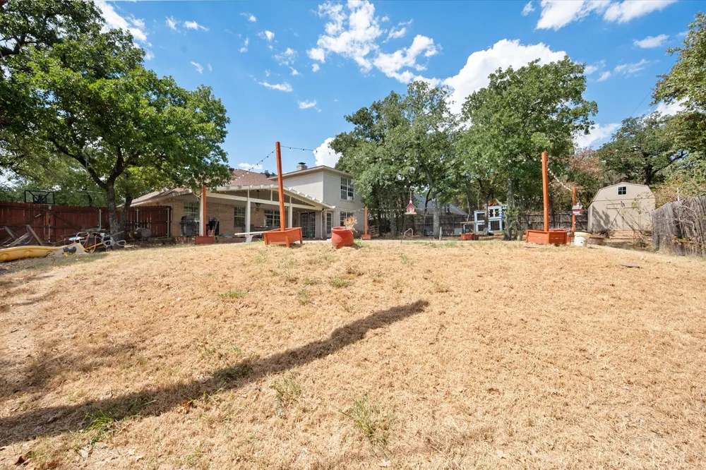 512 Shady Oaks Trail Burleson, TX 76028