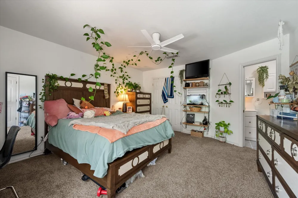 512 Shady Oaks Trail Burleson, TX 76028