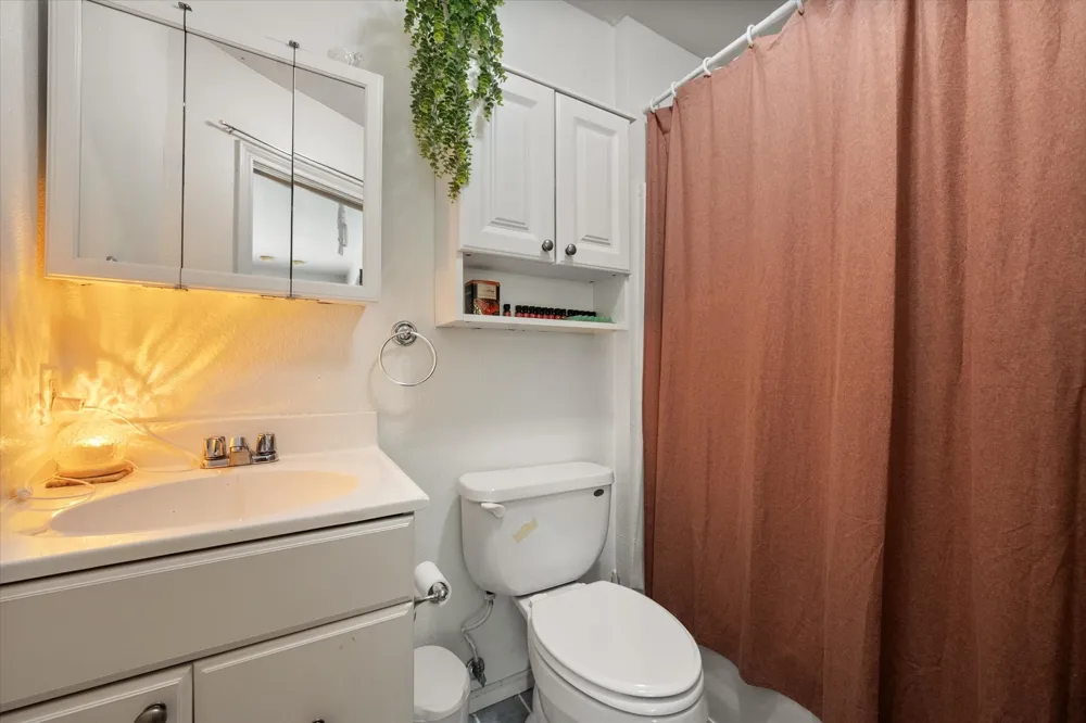 512 Shady Oaks Trail Burleson, TX 76028