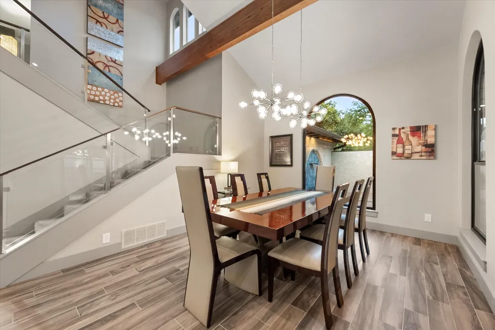 1422 Country Club Road Arlington, TX 76013