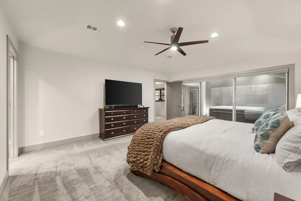 1422 Country Club Road Arlington, TX 76013
