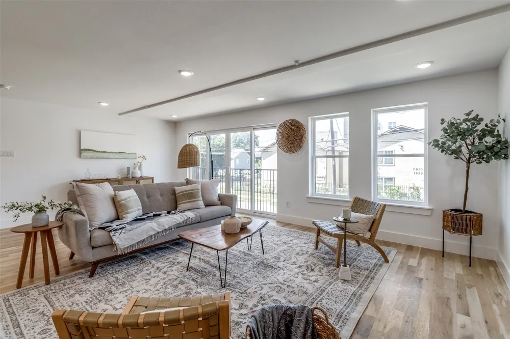 4701 San Jacinto Street #101 Dallas, TX 75204