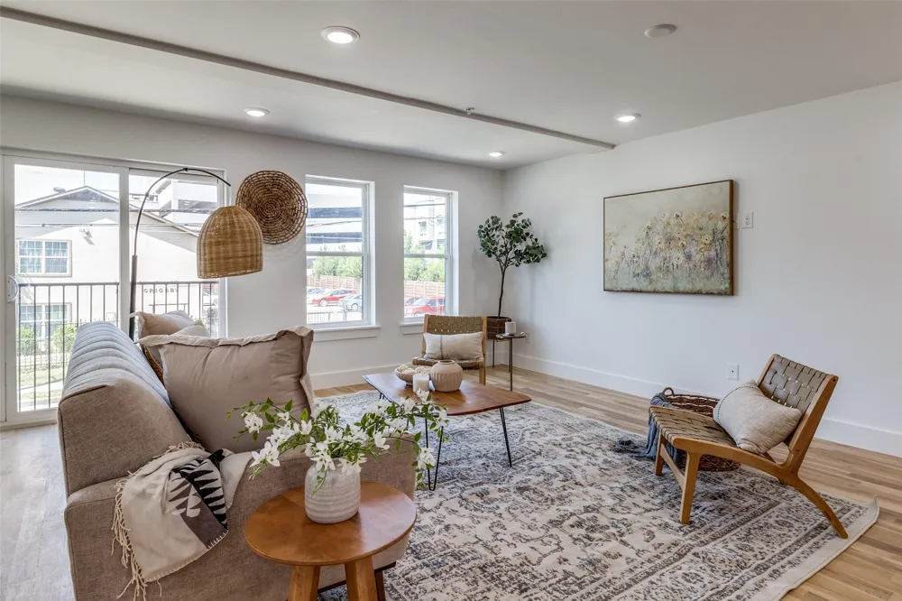 4701 San Jacinto Street #101 Dallas, TX 75204
