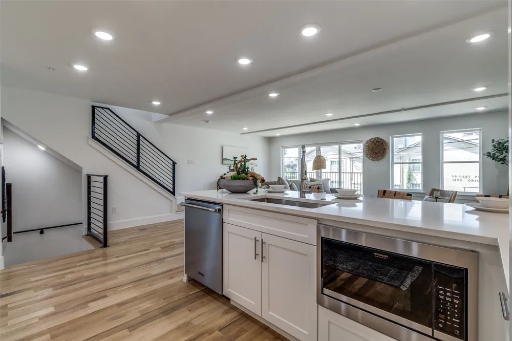 4701 San Jacinto Street #101 Dallas, TX 75204
