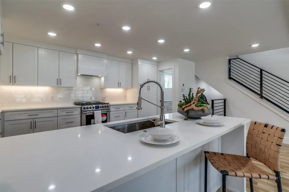 4701 San Jacinto Street #101 Dallas, TX 75204
