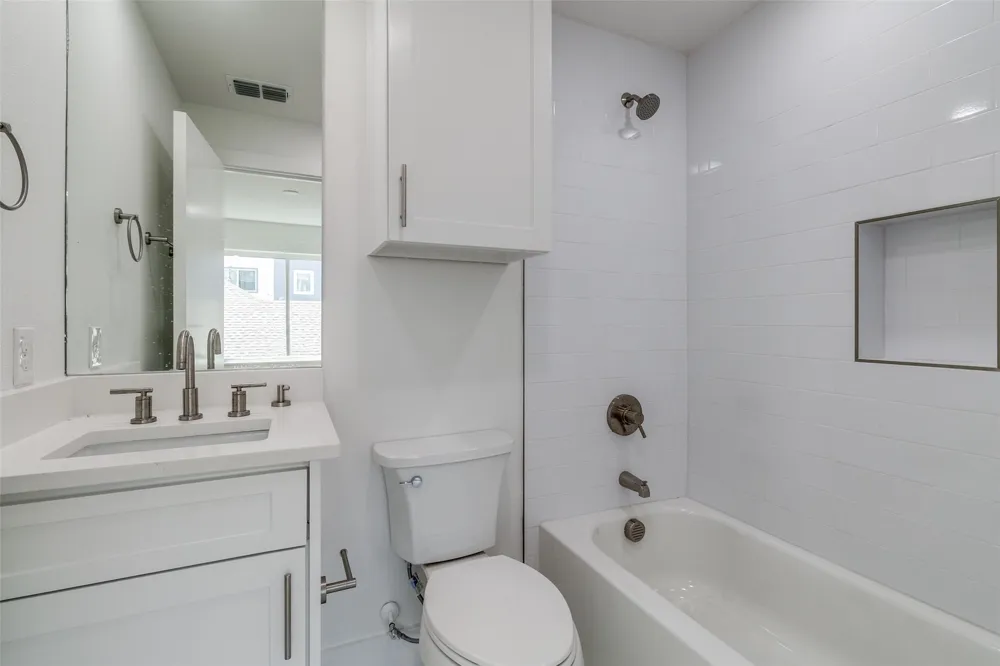 4701 San Jacinto Street #101 Dallas, TX 75204