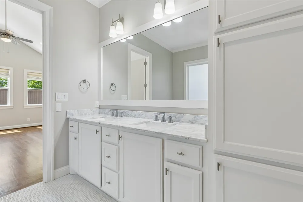 6030 Vickery Boulevard Dallas, TX 75206