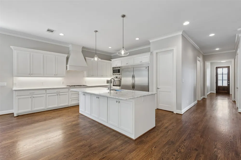 6030 Vickery Boulevard Dallas, TX 75206