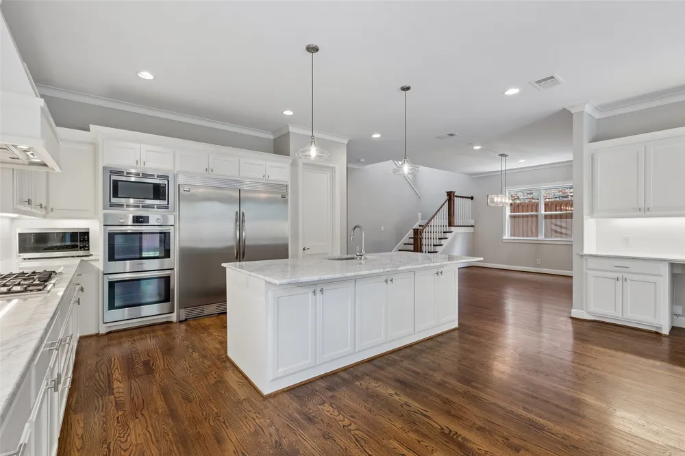 6030 Vickery Boulevard Dallas, TX 75206