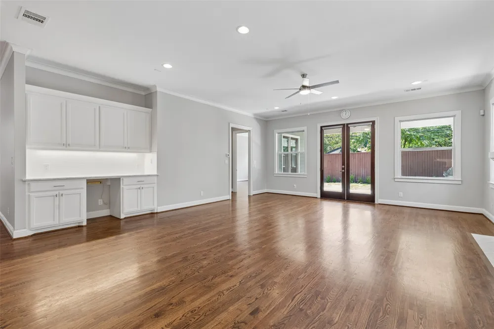 6030 Vickery Boulevard Dallas, TX 75206