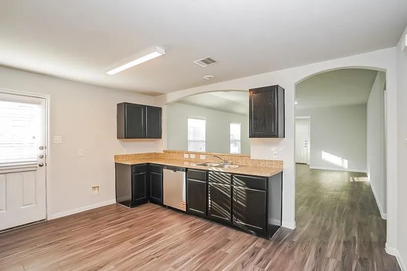 2622 Needles Throw Houston, TX 77038