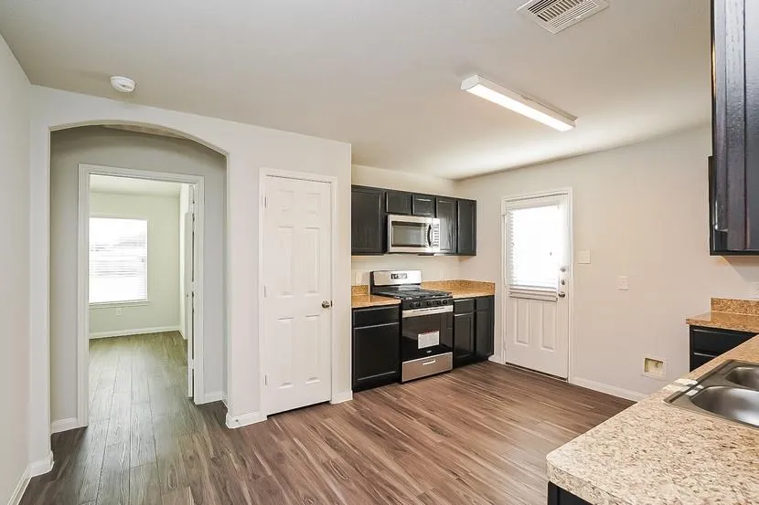 2622 Needles Throw Houston, TX 77038