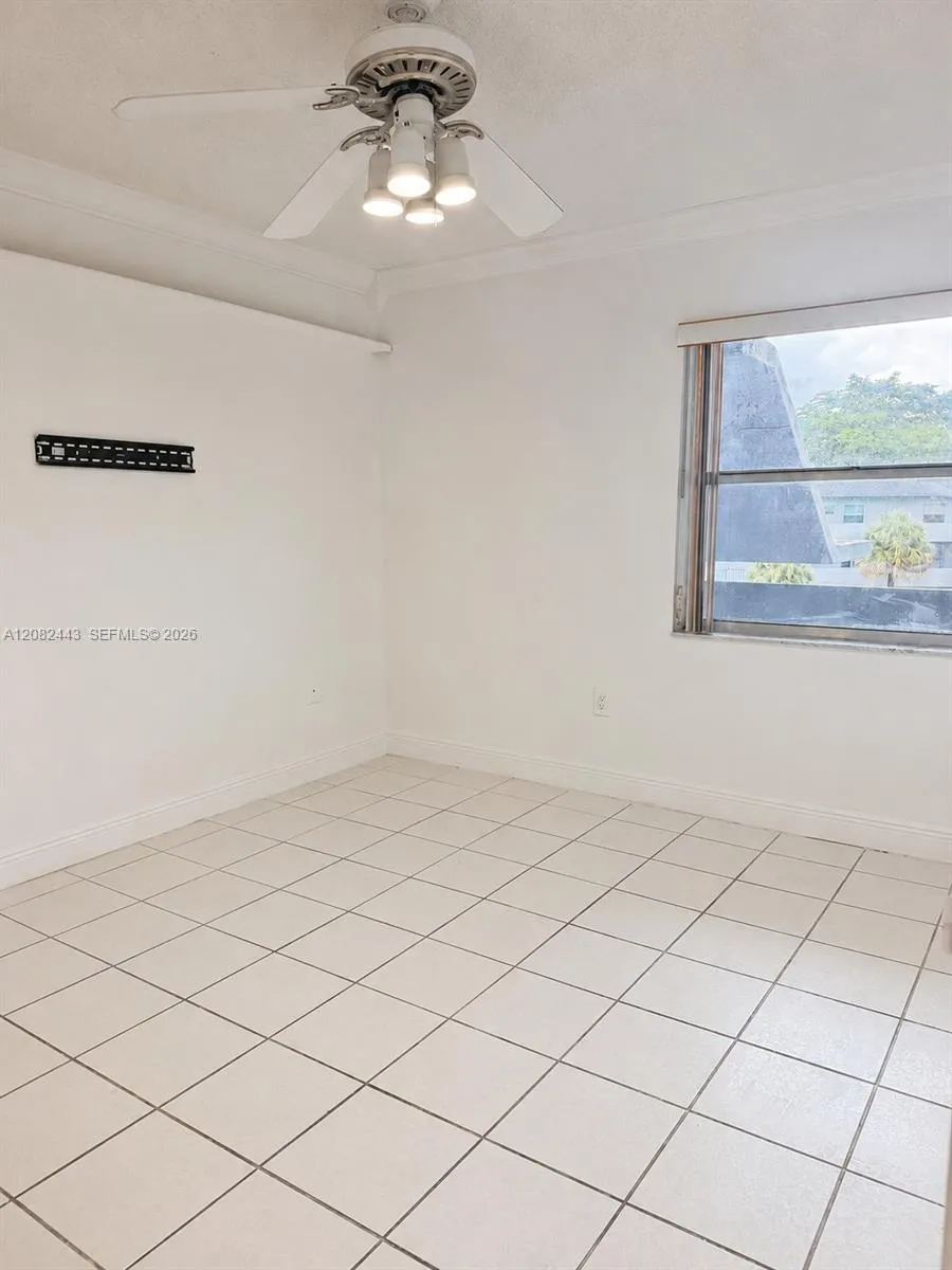 8350 Sands Point Blvd #E309 Tamarac, FL 33321