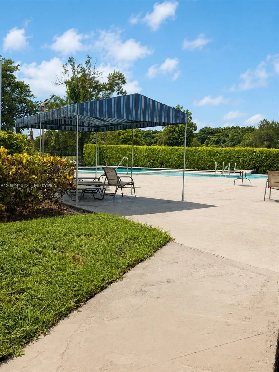 8350 Sands Point Blvd #E309 Tamarac, FL 33321