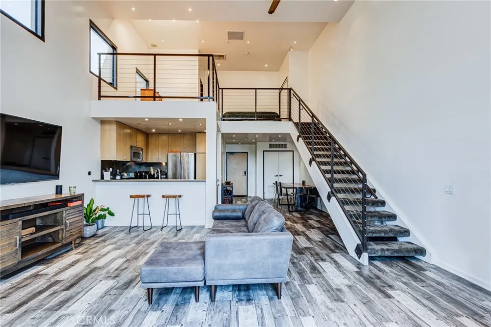 101 W Mission #327 Pomona, CA 91766