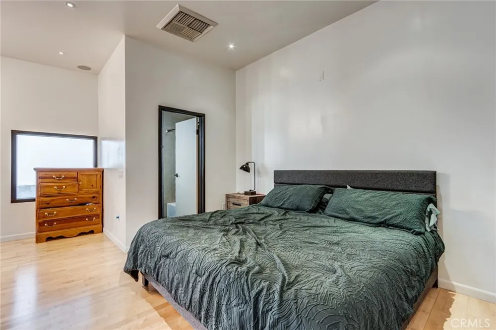 101 W Mission #327 Pomona, CA 91766