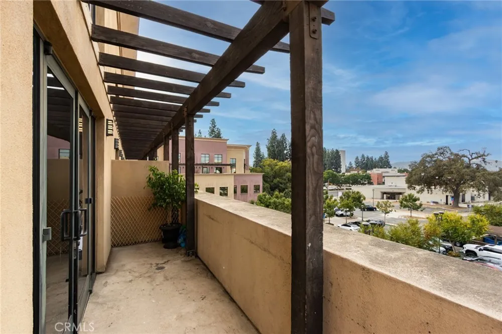 101 W Mission #327 Pomona, CA 91766