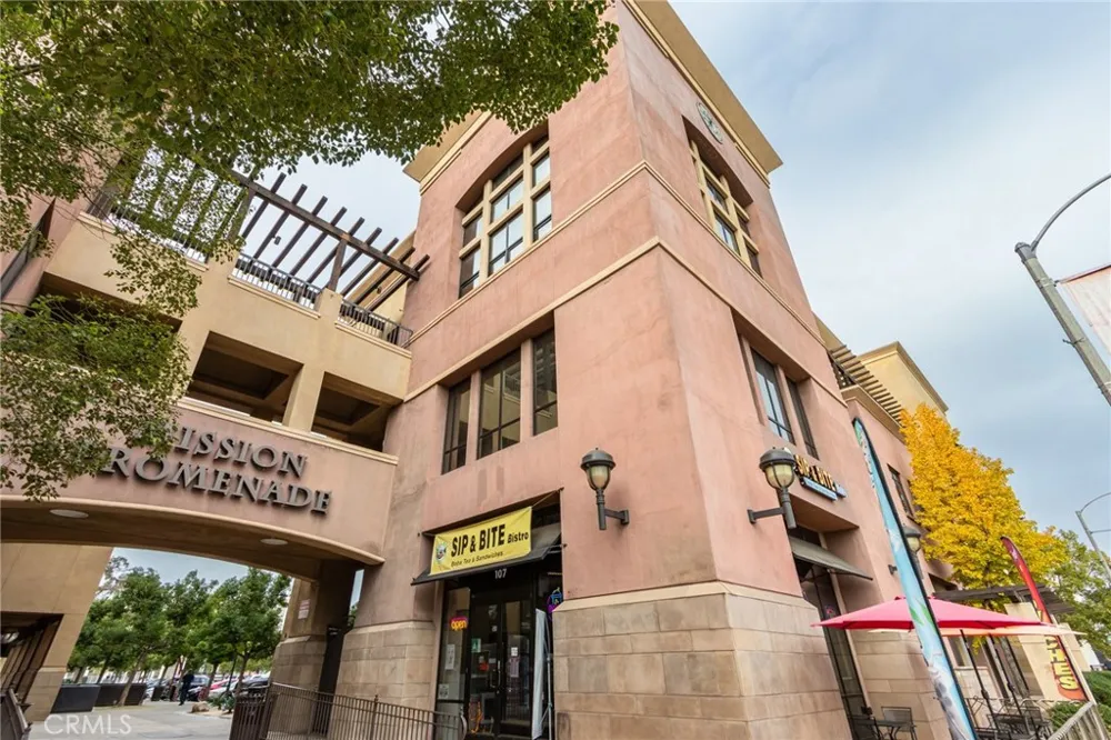 101 W Mission #327 Pomona, CA 91766