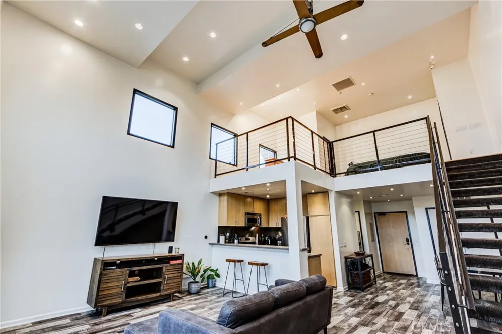 101 W Mission #327 Pomona, CA 91766