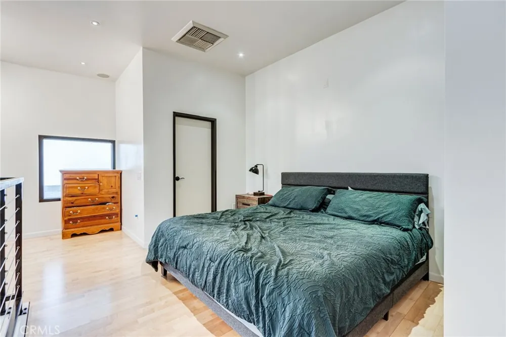 101 W Mission #327 Pomona, CA 91766