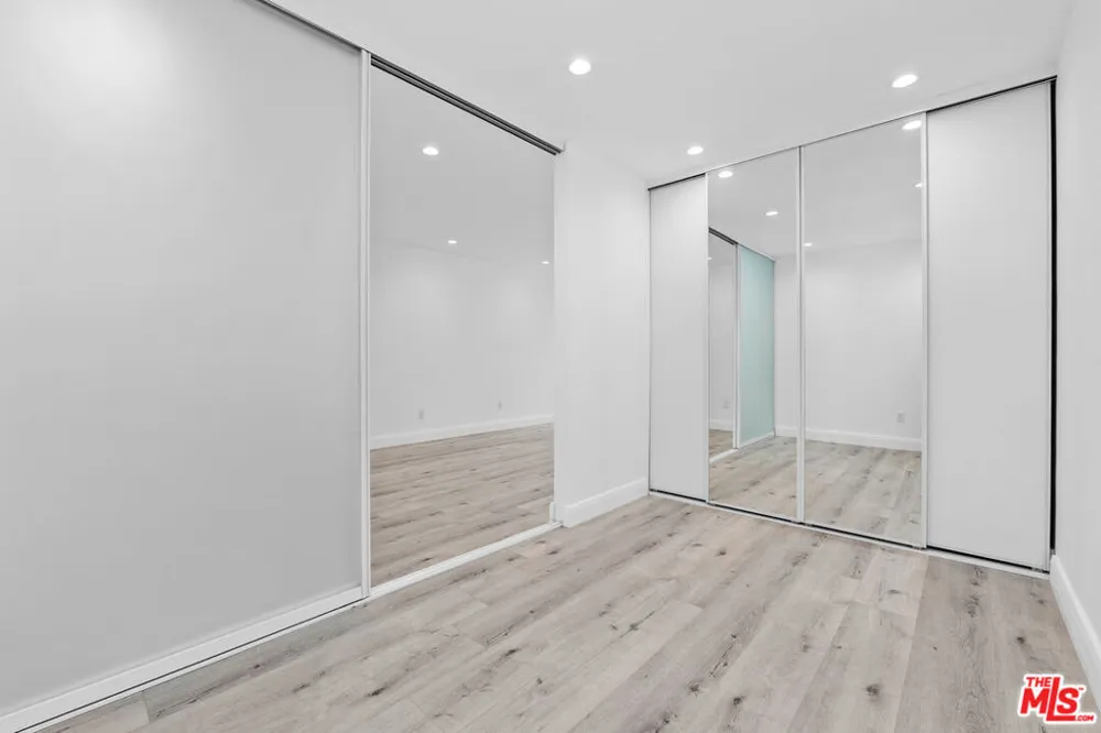 960 Larrabee Street #328 West Hollywood, CA 90069