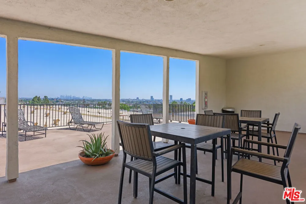 960 Larrabee Street #328 West Hollywood, CA 90069