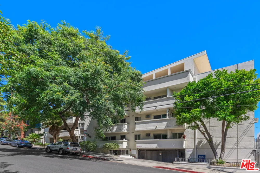 960 Larrabee Street #328 West Hollywood, CA 90069