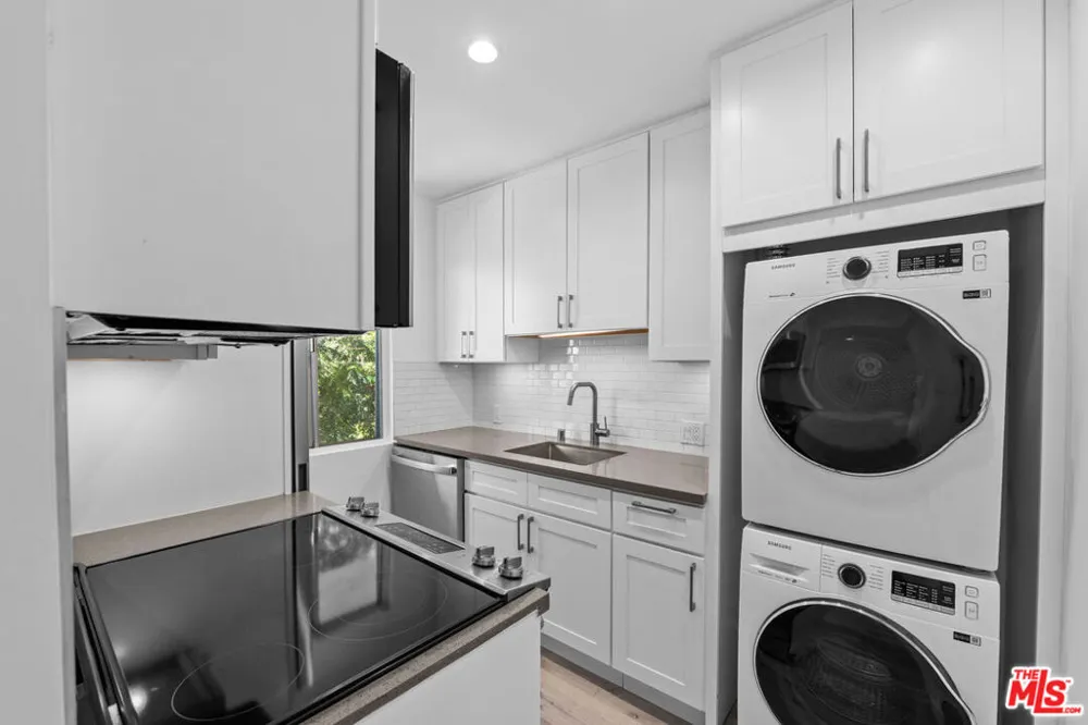 960 Larrabee Street #328 West Hollywood, CA 90069