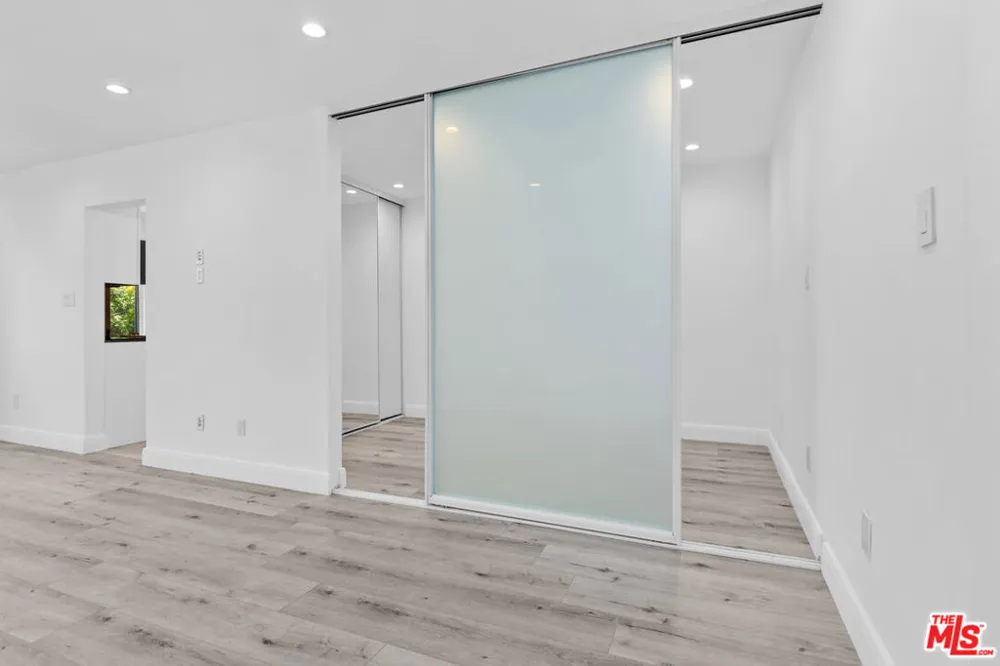960 Larrabee Street #328 West Hollywood, CA 90069