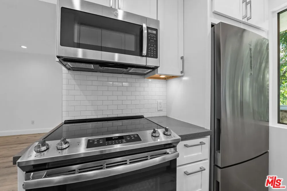 960 Larrabee Street #328 West Hollywood, CA 90069
