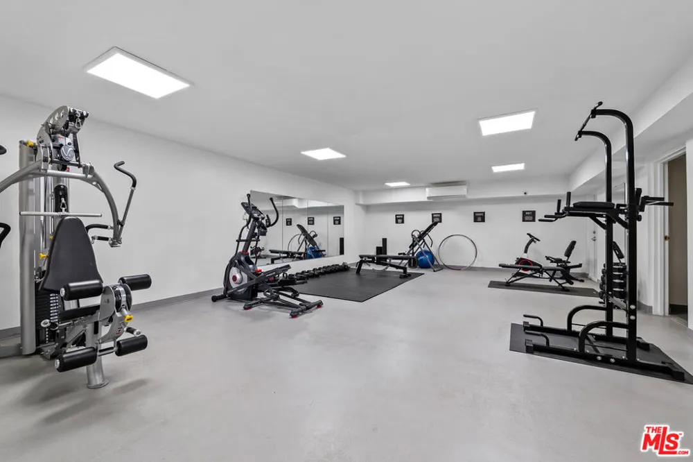 960 Larrabee Street #328 West Hollywood, CA 90069